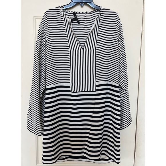 BCBG Striped Dress Coverup - Size M - Picture 2 of 6